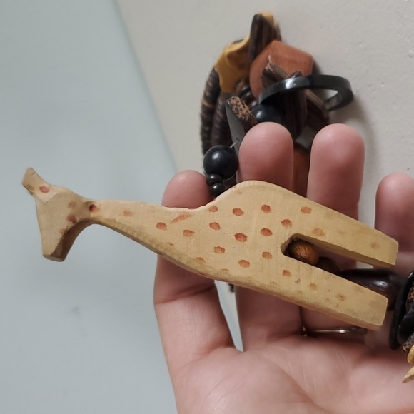 Vintage Wooden Hand Crafted Safari Necklace - Picture 6 of 8